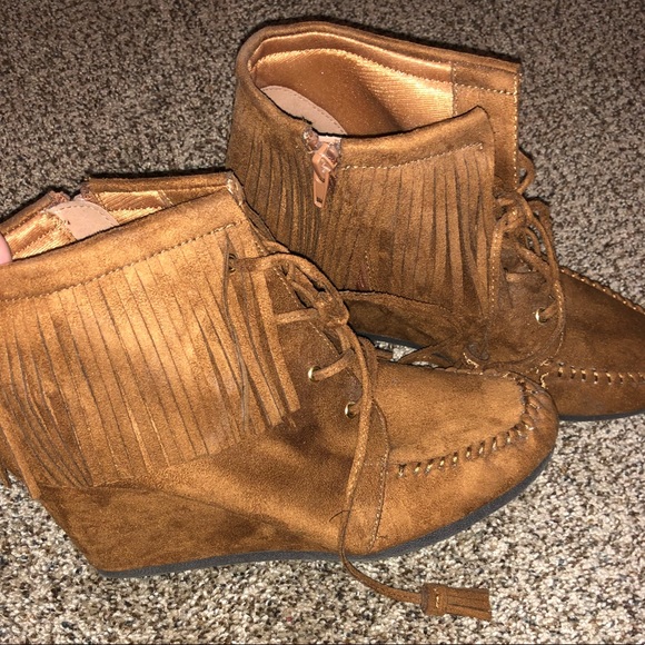 Shoes - New fringe Heels!